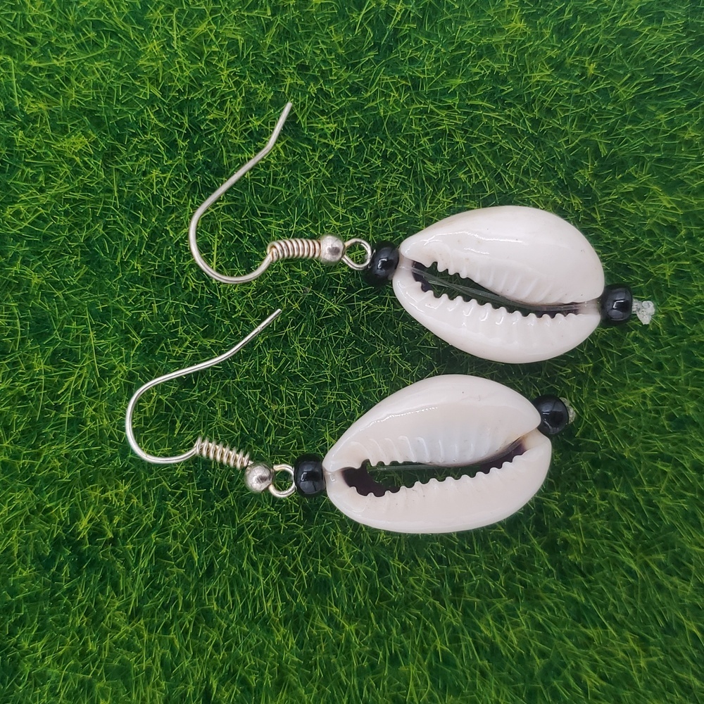 Earthy Cowrie Shell Earrings E1018